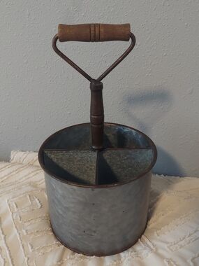 Rustic Galvanized Metal Divided Caddy w/ Wood Handle | Farmhouse Organiz